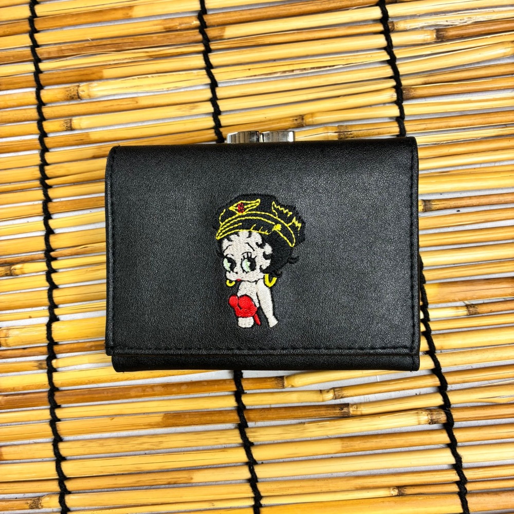 Vintage‎ 1998 Betty Boop Trifold Wallet Black Faux Leather Kiss Lock Coin Purse
